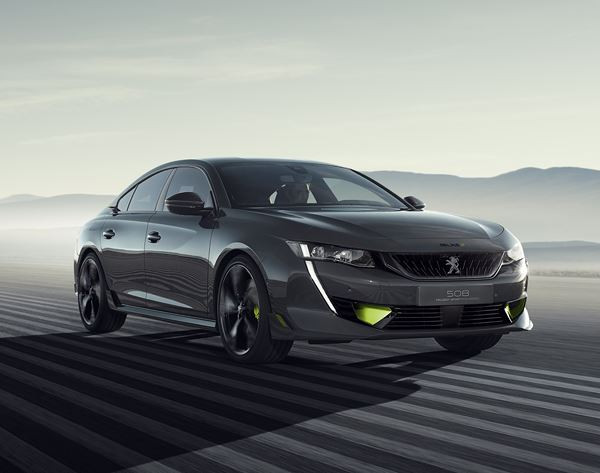 Le concept 508 Peugeot Sport Engineered préfigure une berline électrifiée radicale