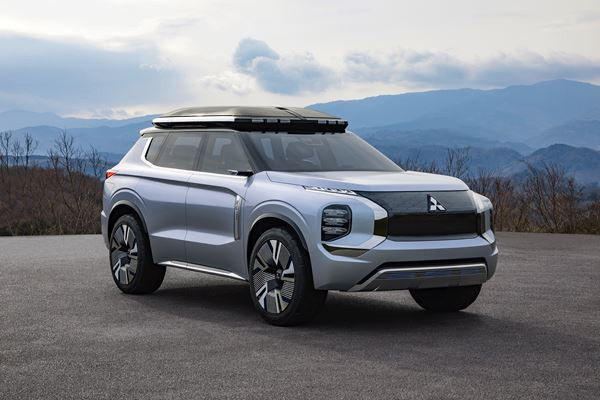 Mitsubishi Engelberg Tourer: un SUV hybride rechargeable à transmission intégrale