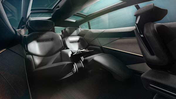 La Lagonda All-Terrain Concept donne un aperçu du premier modèle de la marque