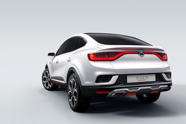Le show car Renault Samsung XM3 Inspire annonce un prochain SUV Coupé