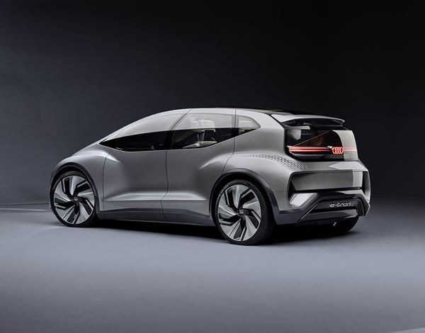 Le show car AI:ME représente la vision Audi de la citadine autonome du futur