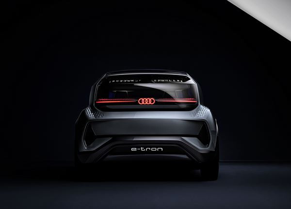 Le show car AI:ME représente la vision Audi de la citadine autonome du futur