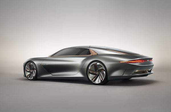 Le concept EXP 100 GT dévoile la conception de l’avenir de la mobilité de luxe Bentley