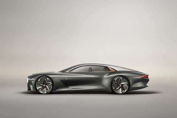 Le concept EXP 100 GT dévoile la conception de l’avenir de la mobilité de luxe Bentley