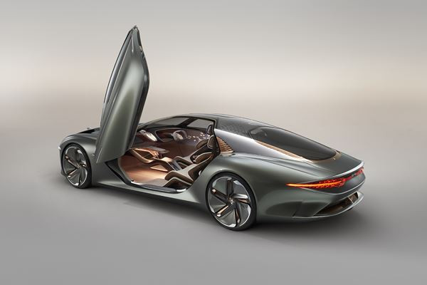 Le concept EXP 100 GT dévoile la conception de l’avenir de la mobilité de luxe Bentley