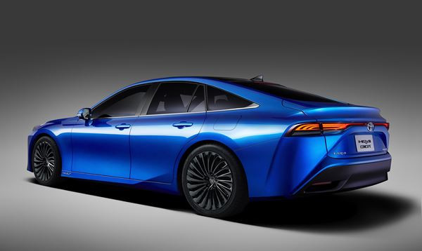 Le concept de Toyota Mirai II à hydrogène soigne son style