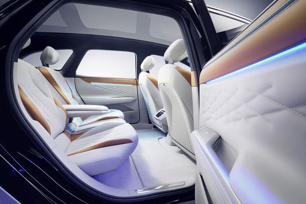 Le concept-car électrique Volkswagen ID. Space Vizzion offre l'espace d'un SUV