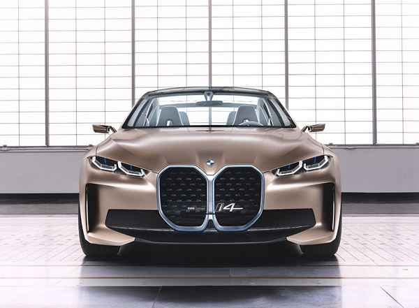 BMW Concept i4: un Gran Coupé entièrement électrique
