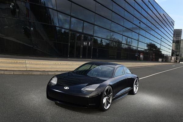 Le concept-car électrique « Prophecy » réinterprète le design Hyundai