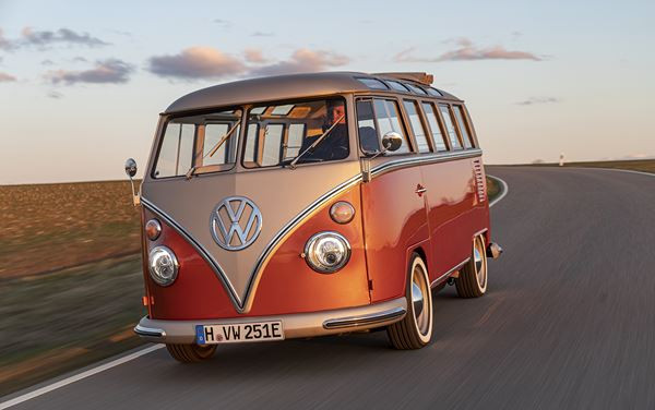 Volkswagen e-Bulli: un concept-car de Combi électrique sur la base du modèle de 1966