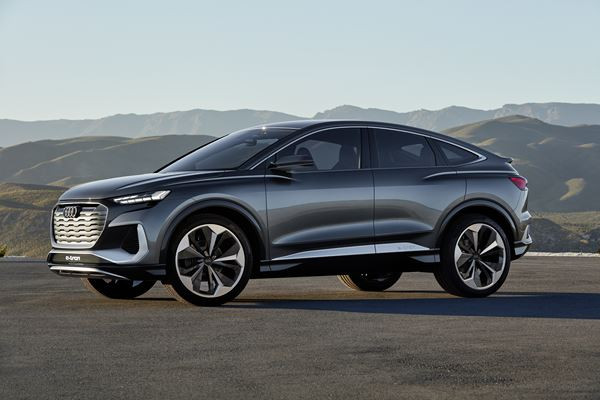 Le SUV Audi Q4 Sportback e-tron concept offre une autonomie de plus de 500 km