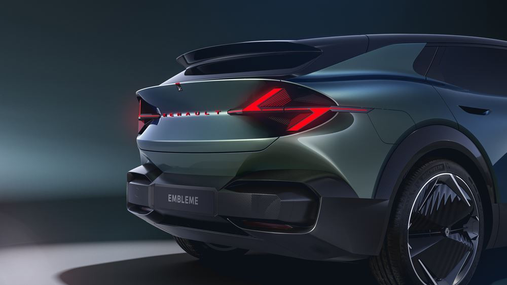 Le demo car Renault Emblème a été conçu dans une démarche de décarbonation maximisée