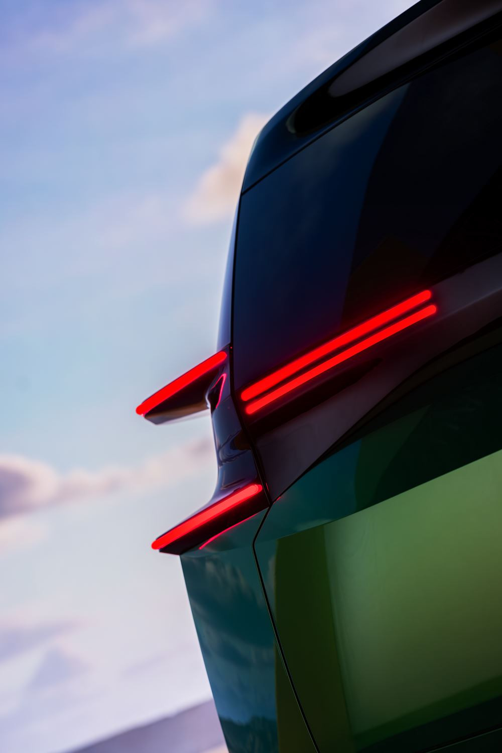 Le Citroën C5 Aircross Concept affiche un design musclé plein de caractère