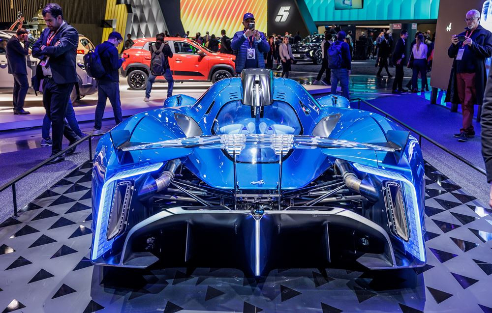 Le prototype Alpine Alpenglow Hy6 embarque un moteur thermique V6 alimenté à l'hydrogène