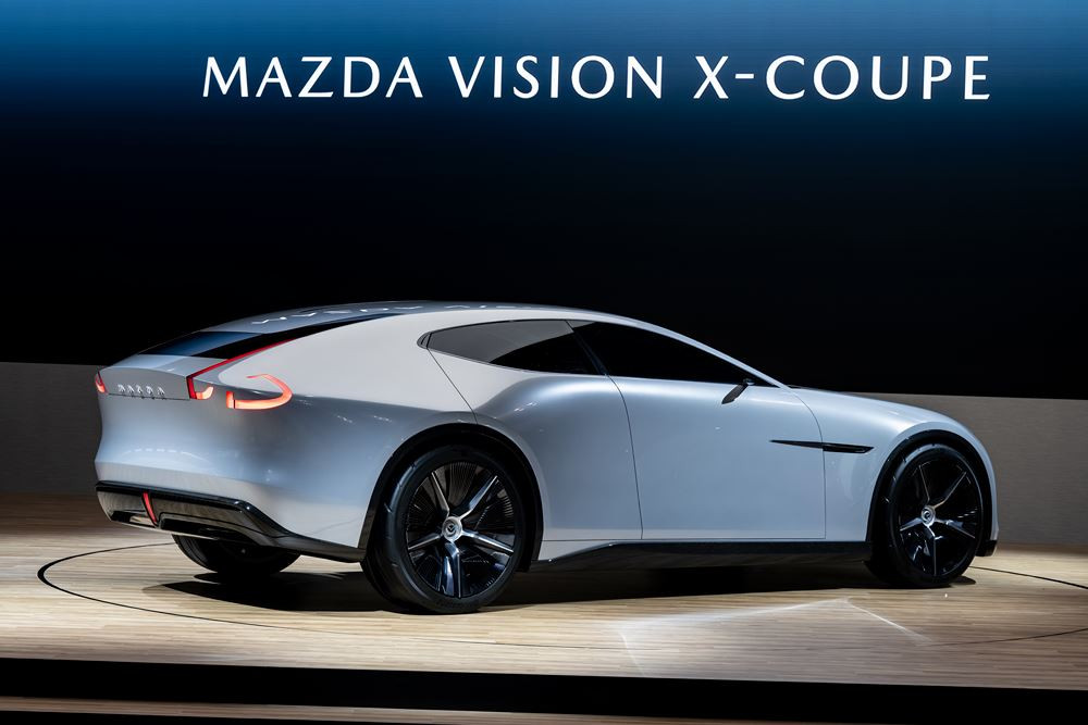 Le concept Vision X-Coupé incarne l'évolution du langage du design de Mazda