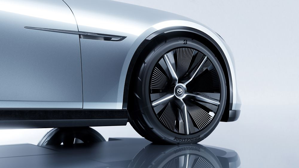 Le concept Vision X-Coupé incarne l'évolution du langage du design de Mazda