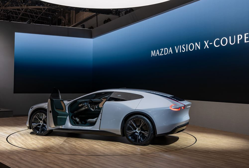 Le concept Vision X-Coupé incarne l'évolution du langage du design de Mazda