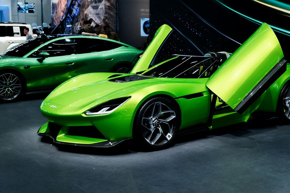 Le concept-car sportif Formula X de Fangchengbao est homologué pour la route