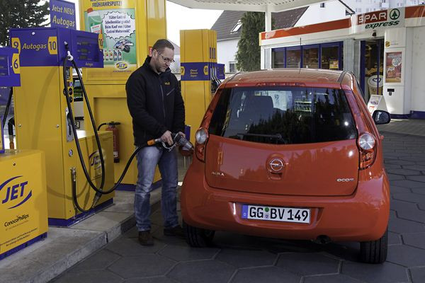 Découvrez la transformation en usine d'une voiture GPL Opel