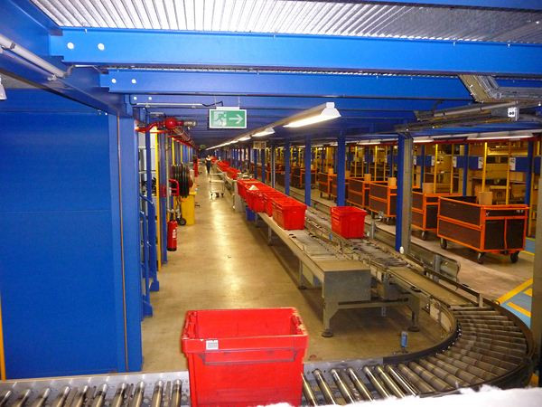 Visite au cœur du centre logistique pièces de rechange Mercedes de Valenciennes