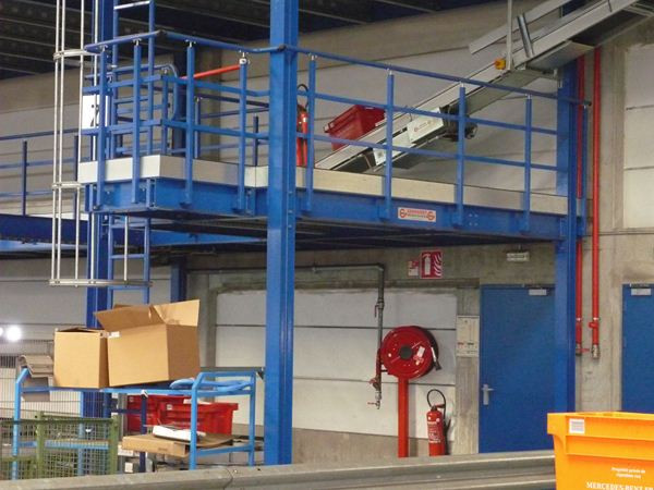 Visite au cœur du centre logistique pièces de rechange Mercedes de Valenciennes
