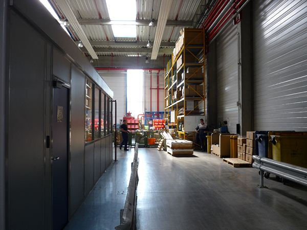 Visite au cœur du centre logistique pièces de rechange Mercedes de Valenciennes