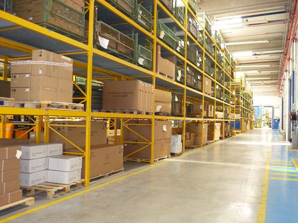 Visite au cœur du centre logistique pièces de rechange Mercedes de Valenciennes