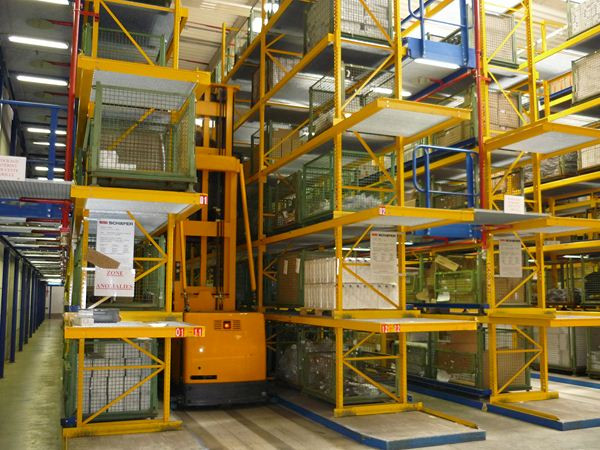 Visite au cœur du centre logistique pièces de rechange Mercedes de Valenciennes