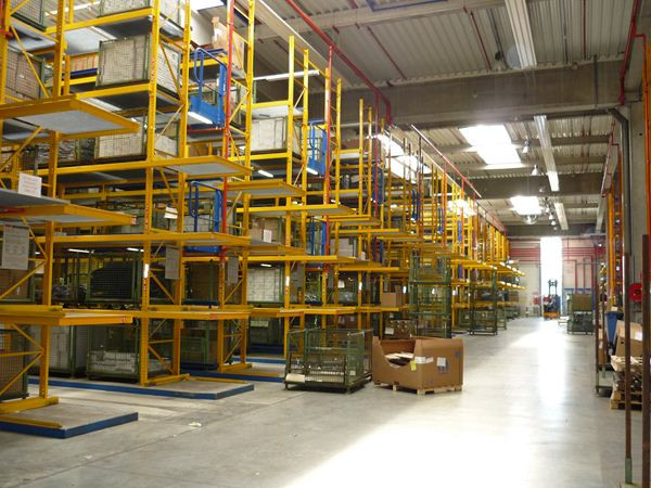 Visite au cœur du centre logistique pièces de rechange Mercedes de Valenciennes