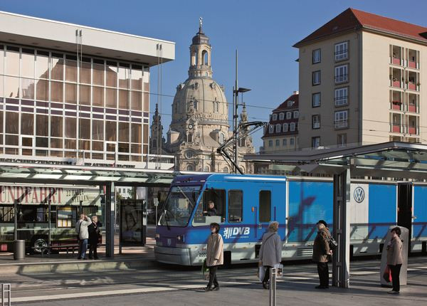 Dans les coulisses de la manufacture transparente Volkswagen de Dresde