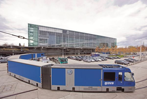 Dans les coulisses de la manufacture transparente Volkswagen de Dresde