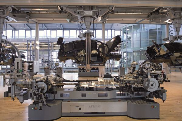 Dans les coulisses de la manufacture transparente Volkswagen de Dresde