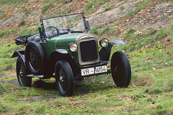 La marque Opel célèbre son cent cinquantième anniversaire