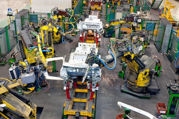 Le fleuron électrique de Renault partage l'usine de Flins avec la Clio