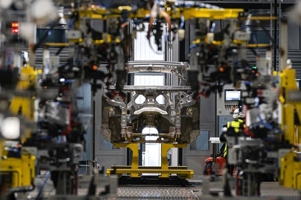 Le site de production Aston Martin de St Athan est dédié au SUV électrique DBX