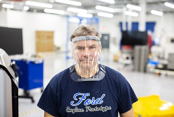 Ford s'associe à 3M et GE Healthcare pour produire des respirateurs et de masques