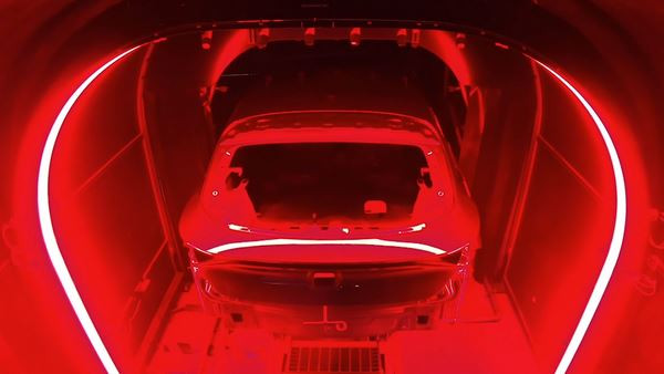 Chaque carrosserie Seat passe 6 heures dans l'atelier de peinture de Martorell