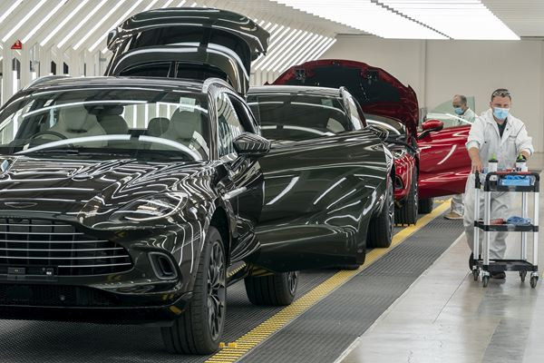 Aston Martin Lagonda redémarre progressivement la production à St Athan