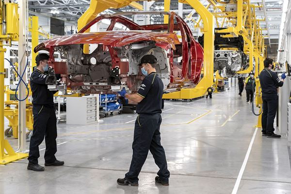 Aston Martin Lagonda redémarre progressivement la production à St Athan