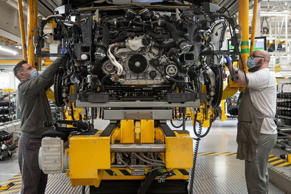 Bentley reprend progressivement la production sur le site de Crewe