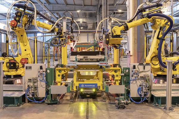 L’usine Renault de Maubeuge voit défiler plusieurs modèles de marques différentes