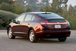 La production de la nouvelle Honda FCX Clarity à pile à combustible a démarrée