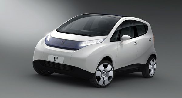 Le célèbre designer automobile italien Pininfarina et groupe Bolloré présentent la B°