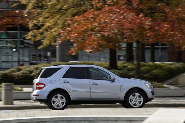 Le Mercedes ML se met à l’heure de l’hybride