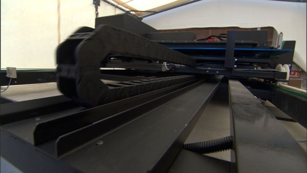 Better Place dévoile sa technologie d’échange de batteries pour véhicules électriques