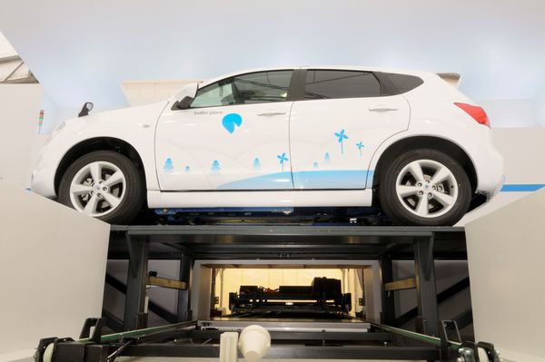 Better Place dévoile sa technologie d’échange de batteries pour véhicules électriques