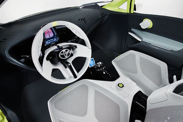 Toyota dévoile un concept hybride FT-CH au salon de l'automobile de Détroit