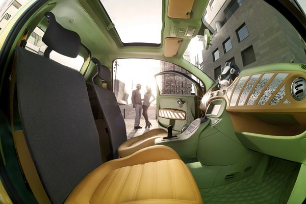 Rinspeed présente un concept de microvoiture électrique