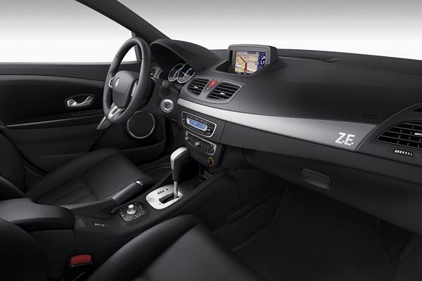 Renault présente la version de série de la Fluence Z.E.