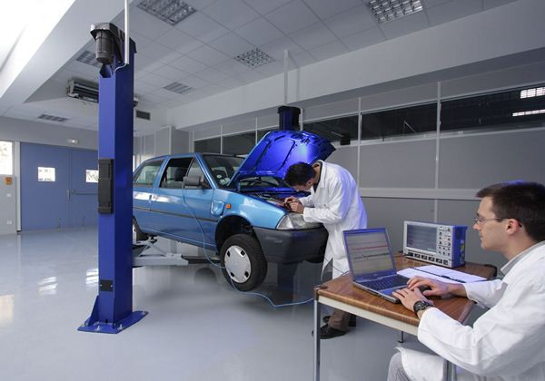 Le CEA développe les futures batteries des véhicules électriques